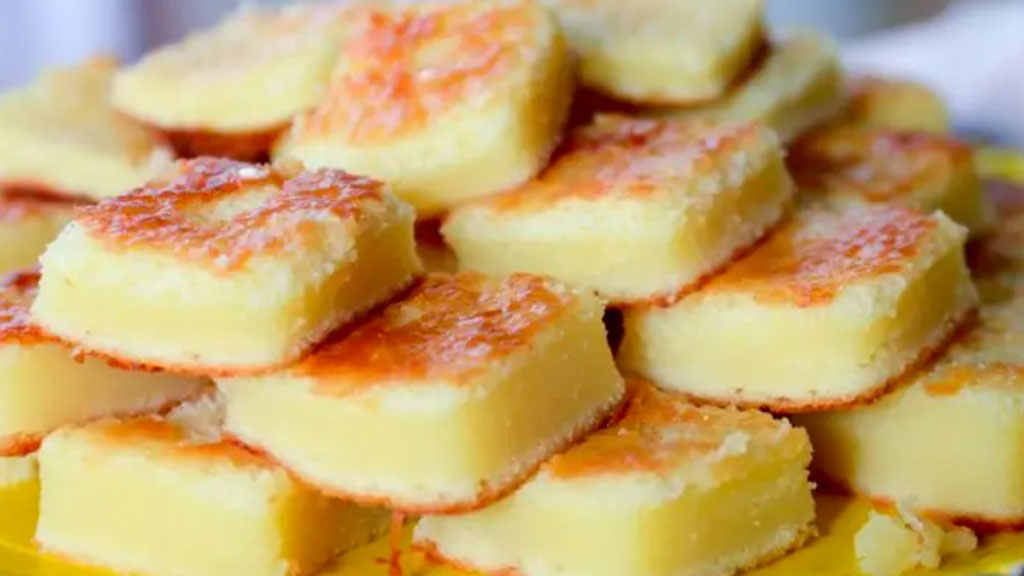 Bolo de queijo minas e coco