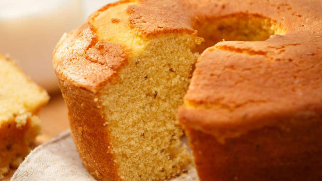 Bolo de fubá de 3 ingredientes