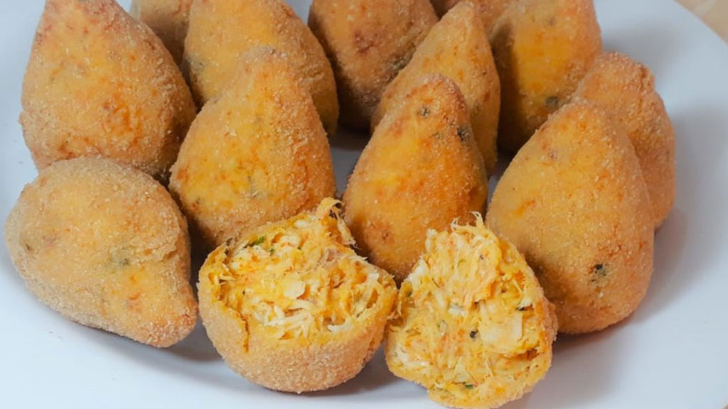 Coxinha cremosa sem massa