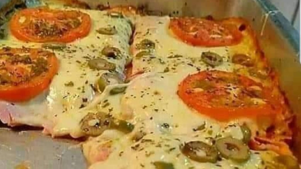 Pizza com pão de forma