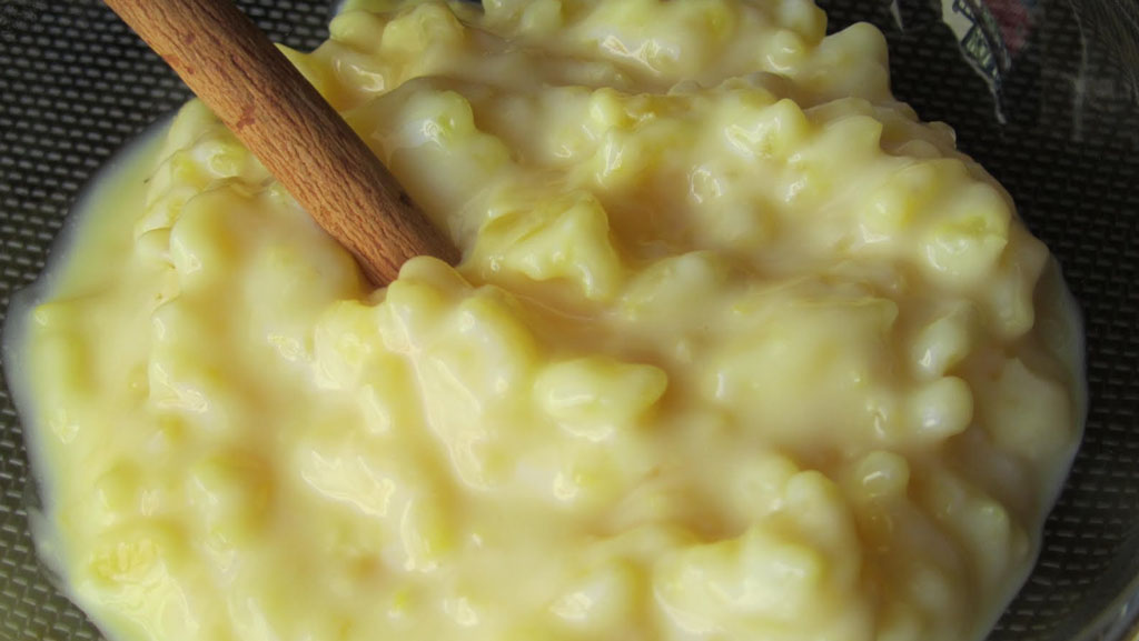 Arroz doce simples no micro-ondas