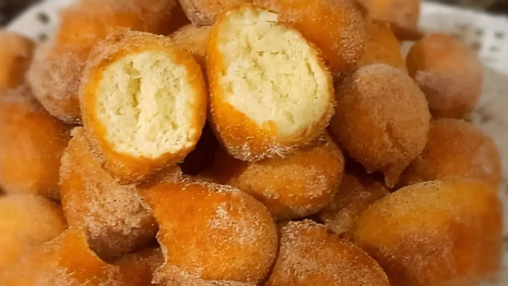 Bolinho de chuva açucarado