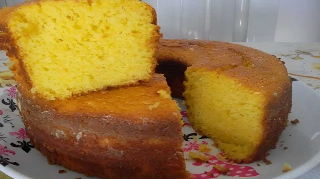 Bolo de milho com fubá