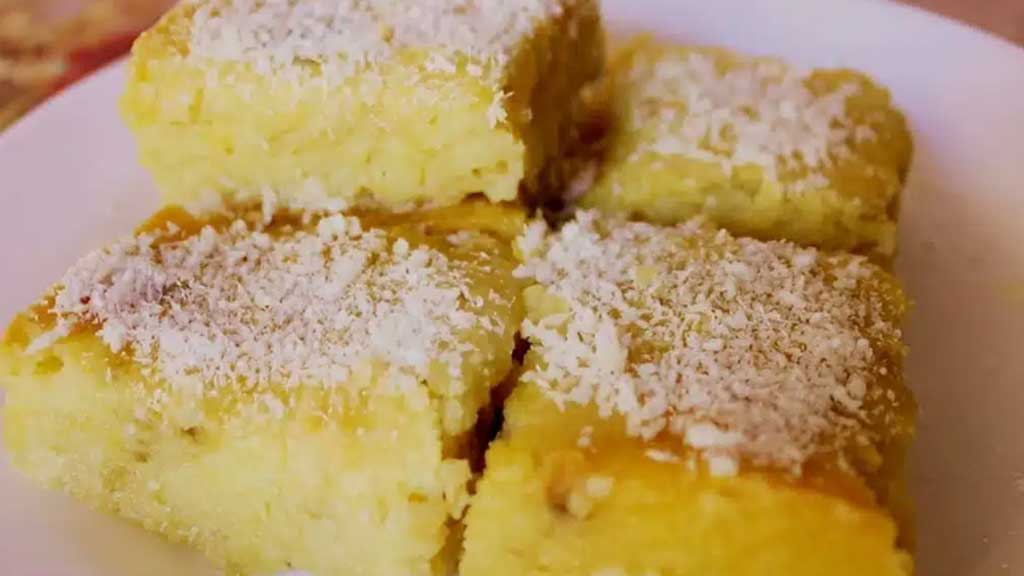 Bolo de batata doce com coco