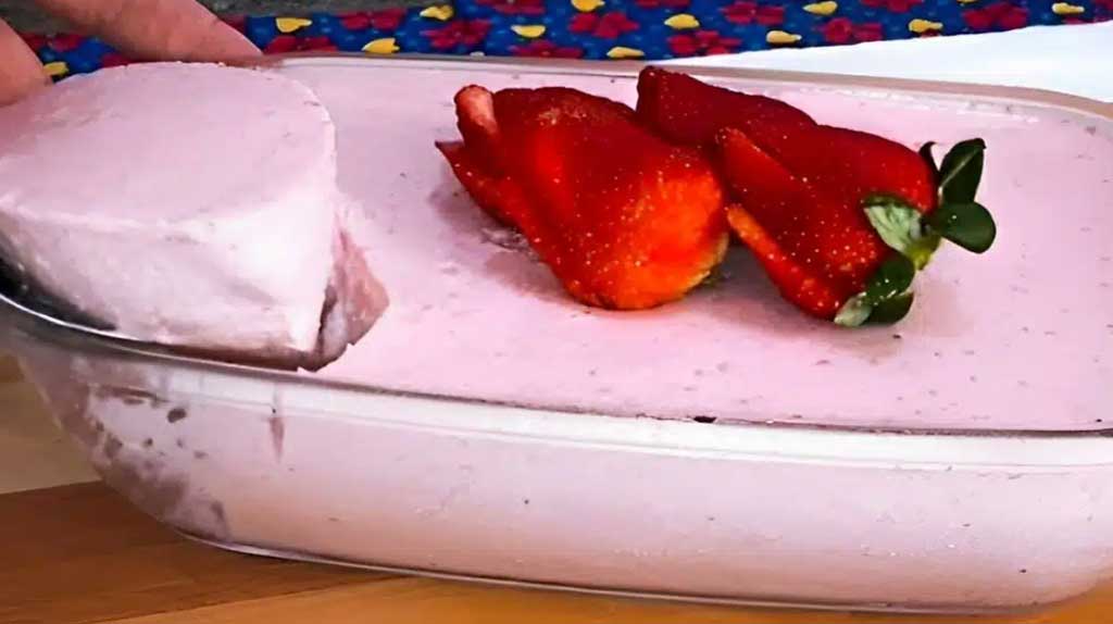 mousse com polpa de fruta