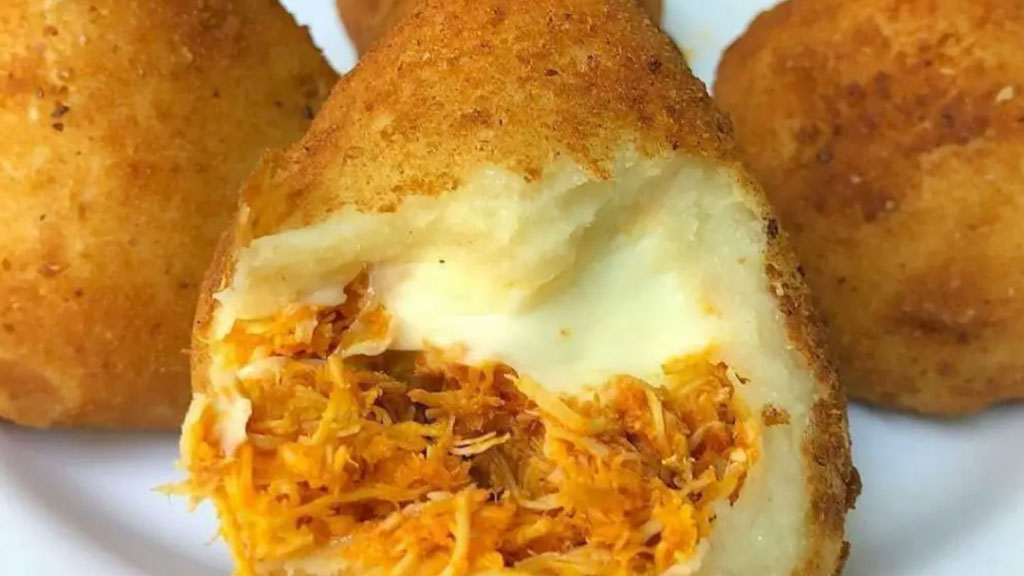 Massa caseira de coxinha