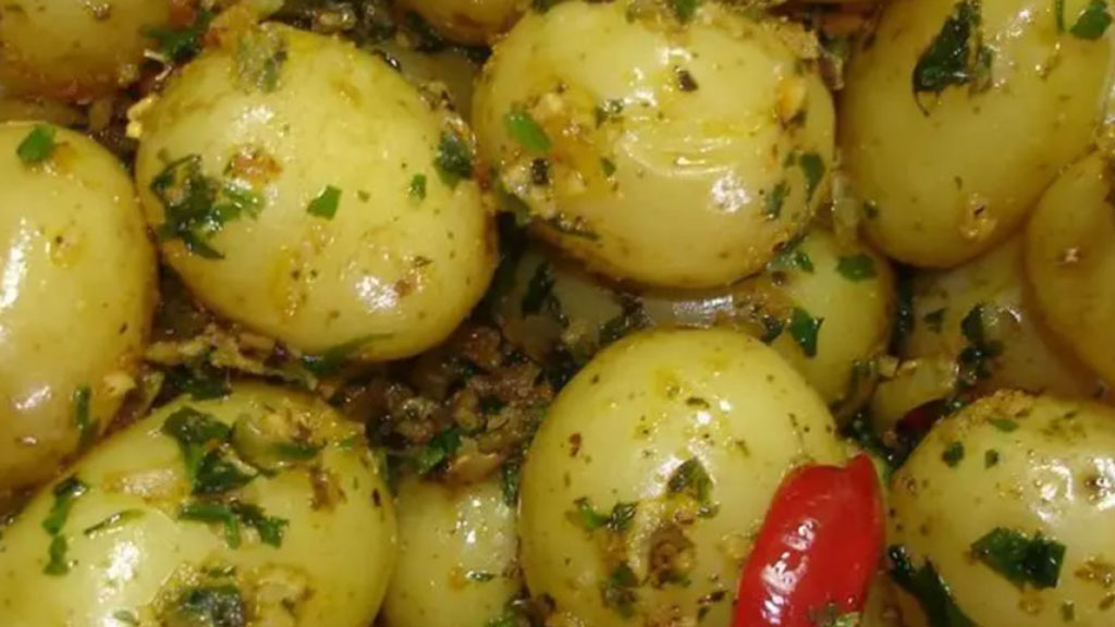 Salada de batata bolinha