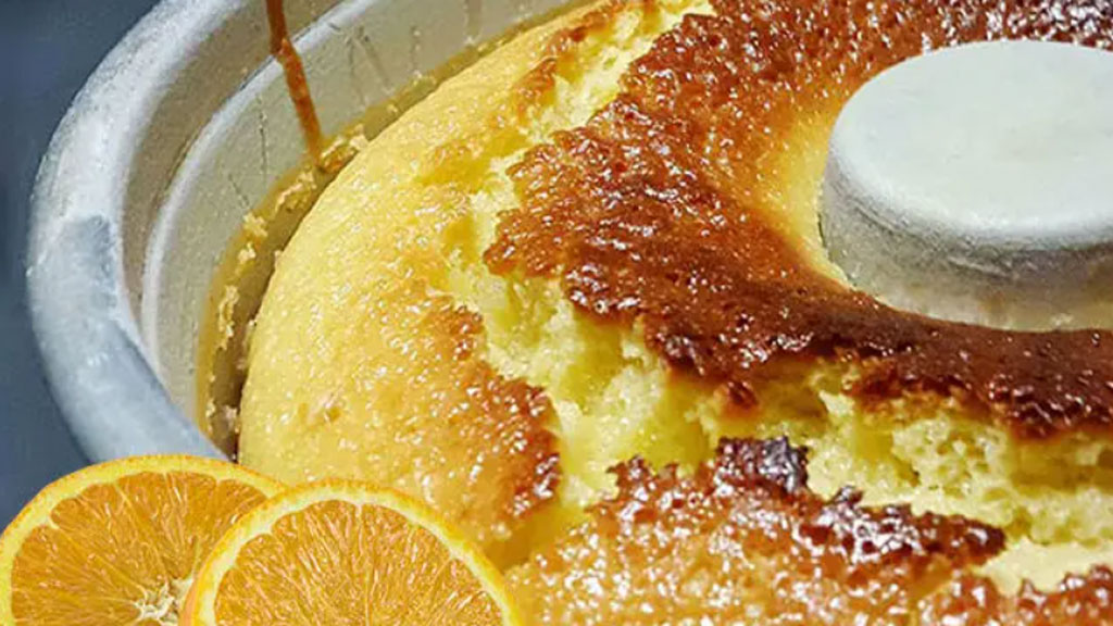 Bolo de laranja com casca