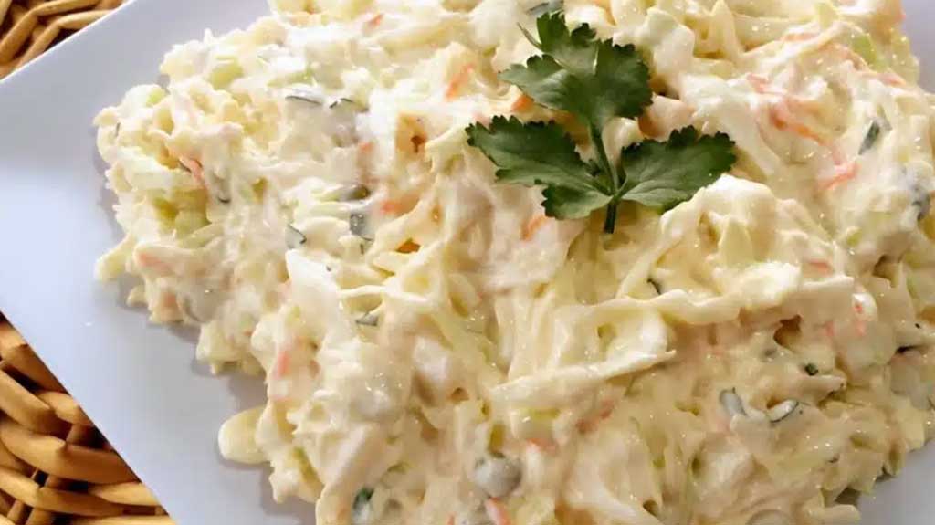 Salada de repolho com maionese