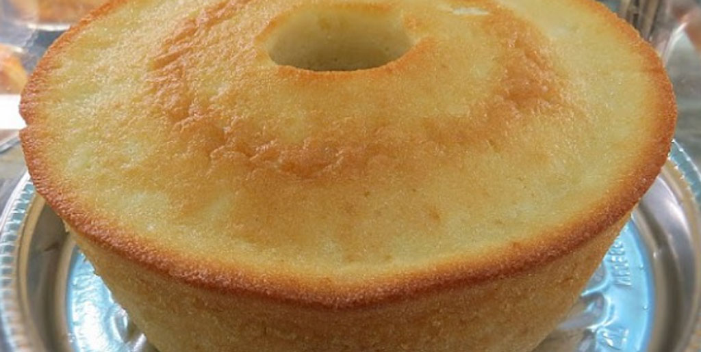 Bolo de coco super cremoso