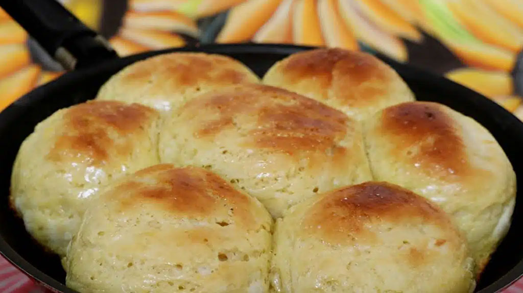 Pão fofinho de frigideira