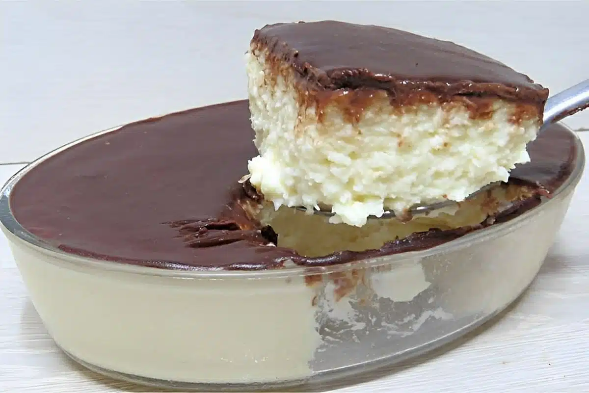 Gelado de coco com ganache