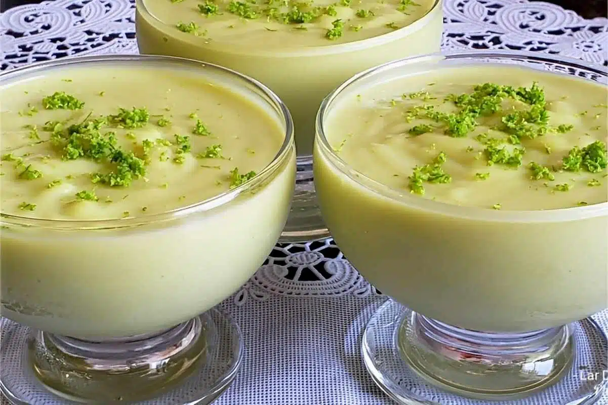 Mousse de abacate delicioso