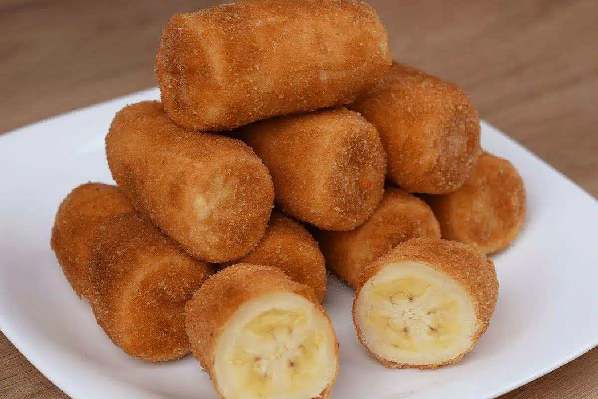 Banana frita crocante