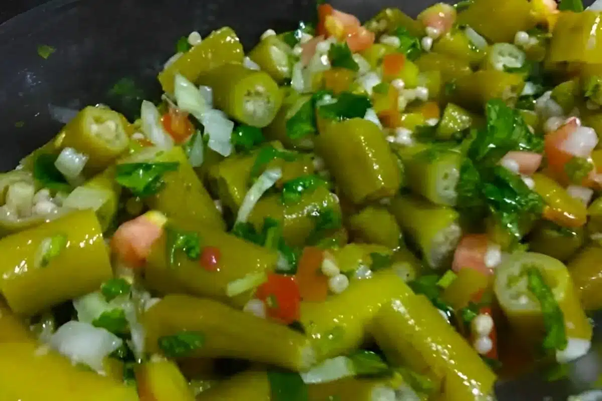 Salada de quiabo geladinha