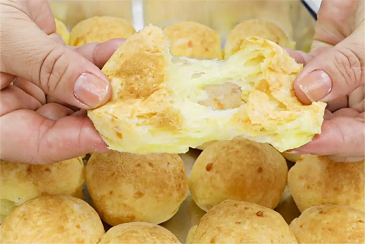 Pão de queijo mineiro