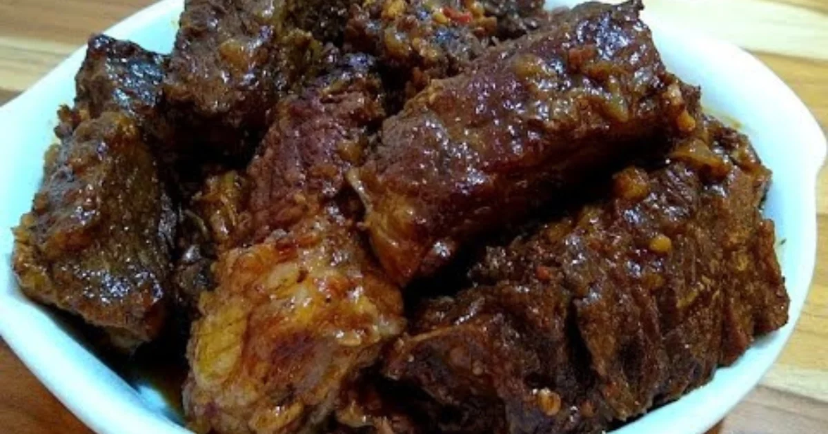 Carne de panela acebolada