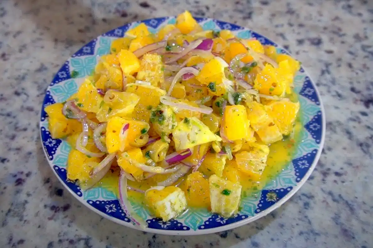 Salada refrescante de laranja